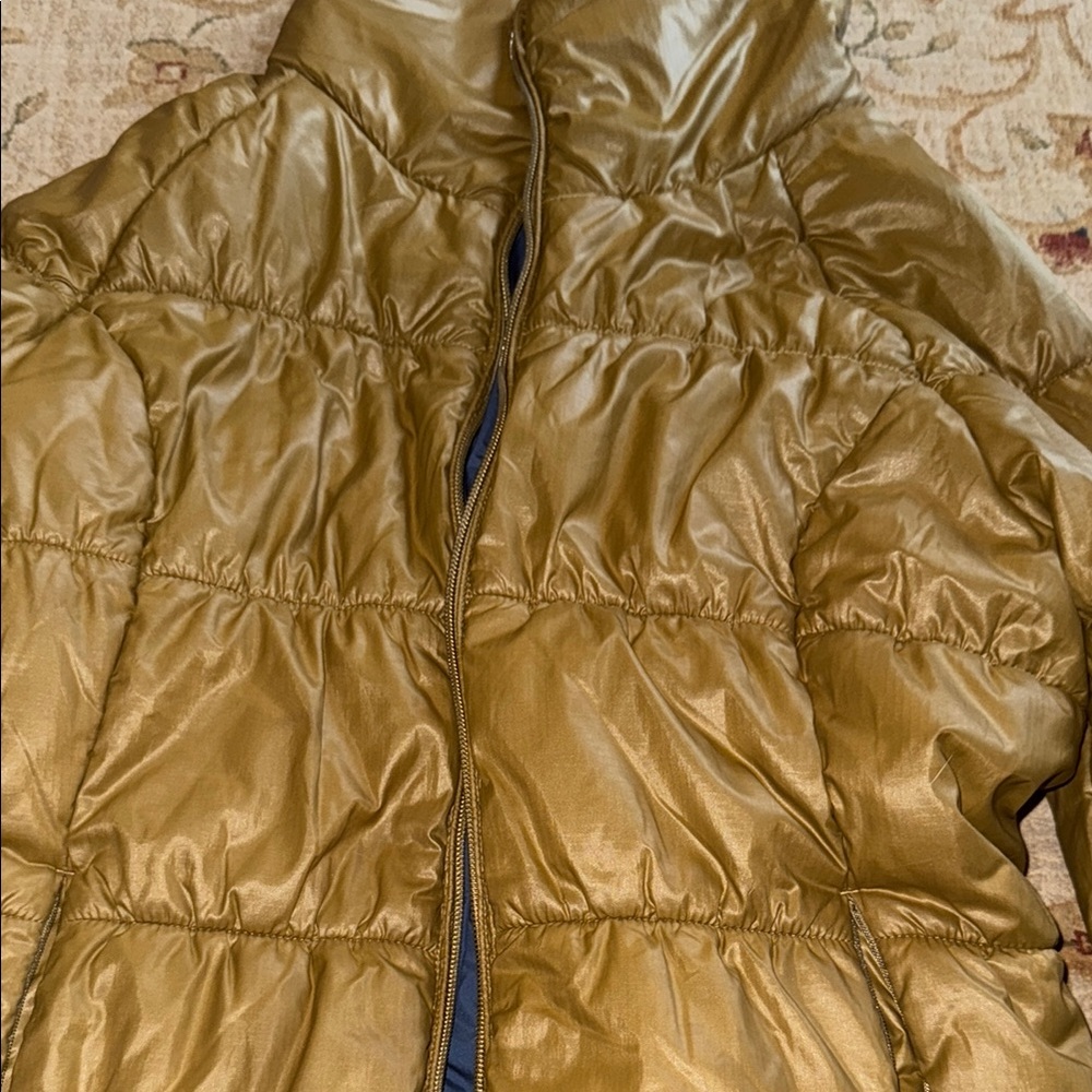 Patagonia Quilted Women's Coat - Picture 2 of 5